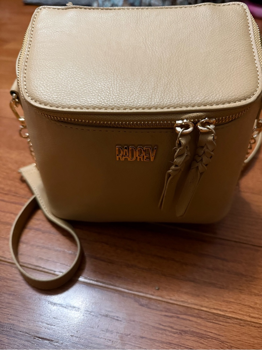 Rad Rev Vault Crossbody in Butterscotch